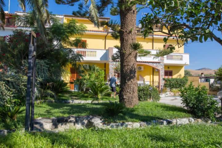 B&B Casa Cosmano Brancaleone Marina Ngoại thất bức ảnh