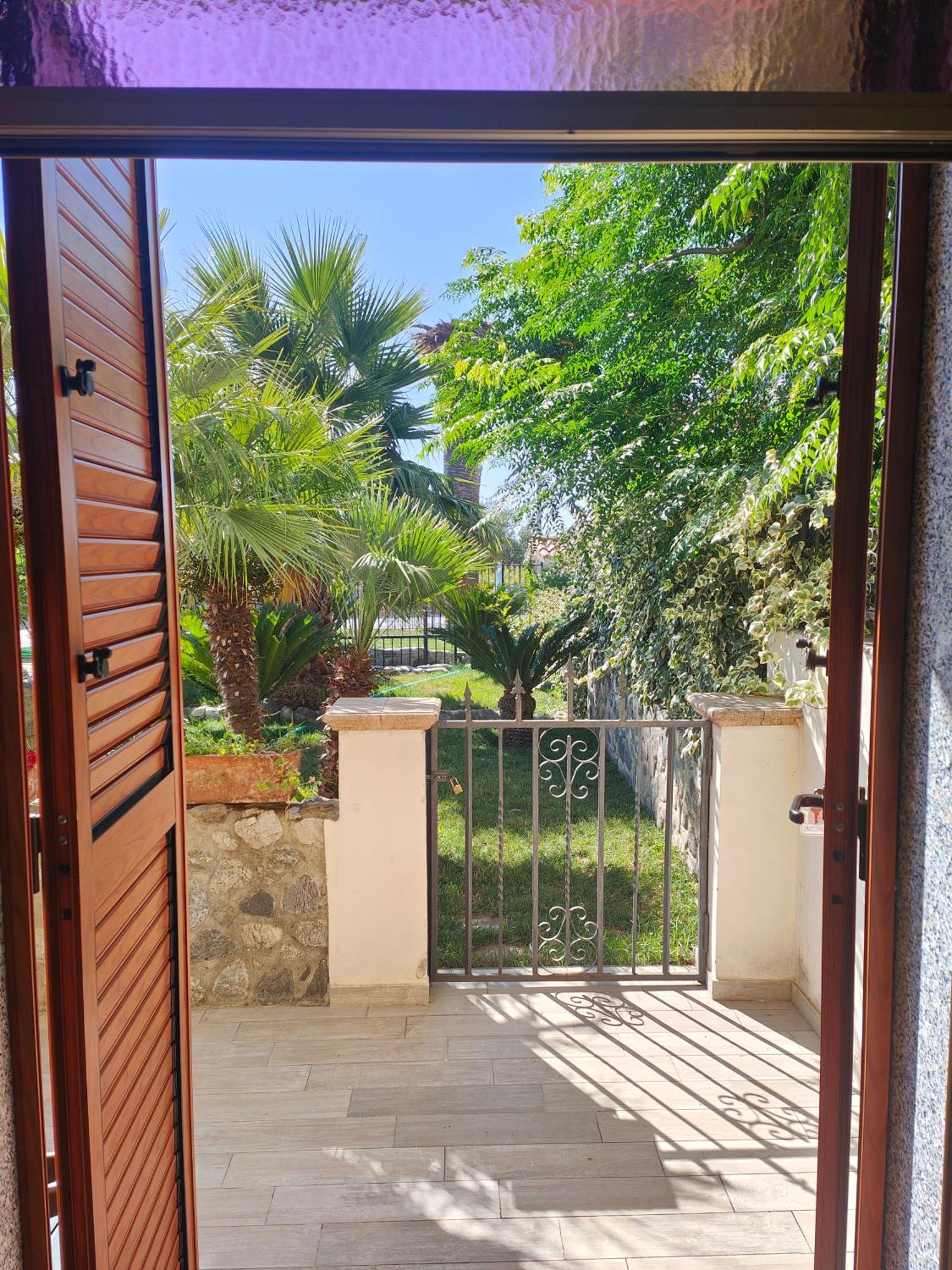 B&B Casa Cosmano Brancaleone Marina Ngoại thất bức ảnh