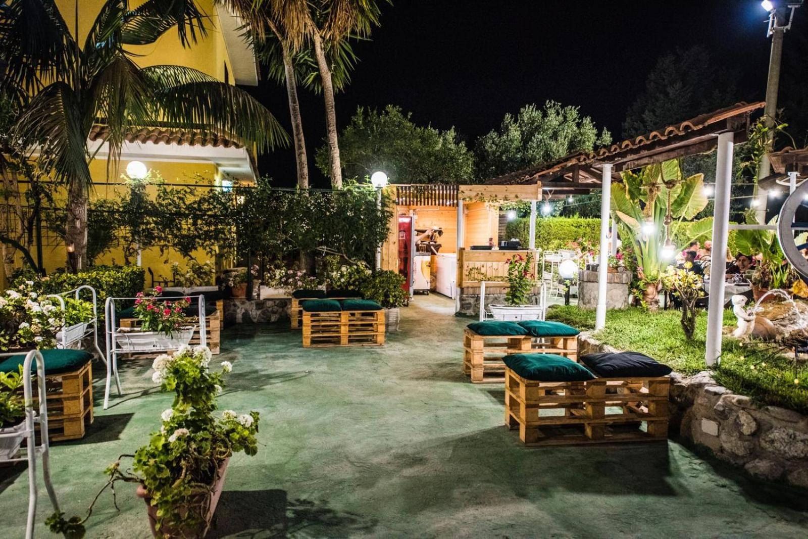 B&B Casa Cosmano Brancaleone Marina Ngoại thất bức ảnh