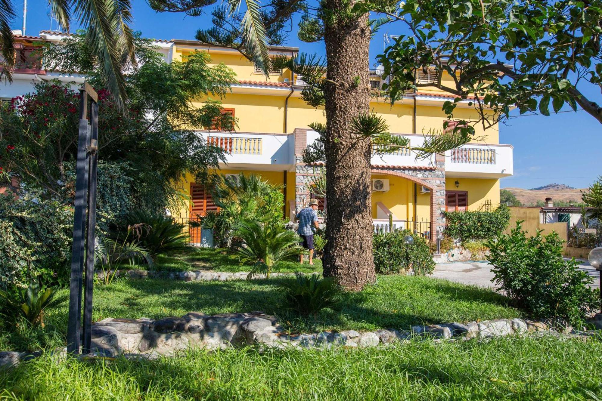 B&B Casa Cosmano Brancaleone Marina Ngoại thất bức ảnh