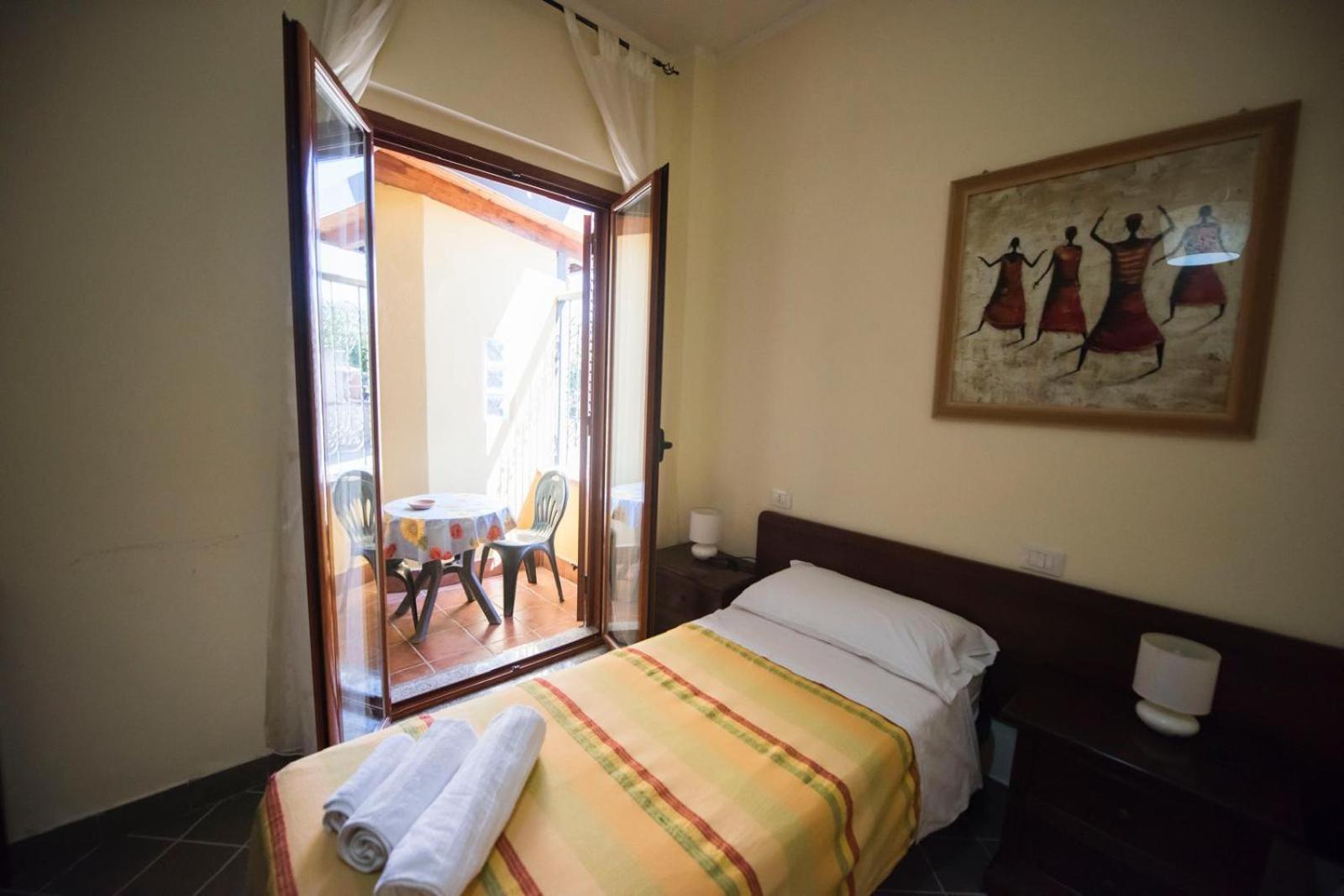 B&B Casa Cosmano Brancaleone Marina Ngoại thất bức ảnh