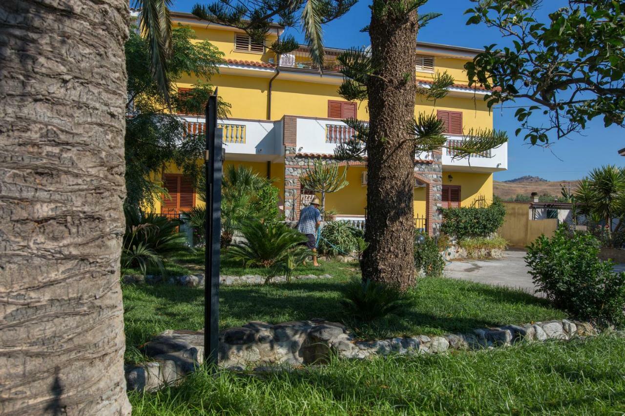 B&B Casa Cosmano Brancaleone Marina Ngoại thất bức ảnh